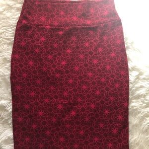 Lularoe skirts size L burgundy geometric/ Disney piggy blue rose size Large
